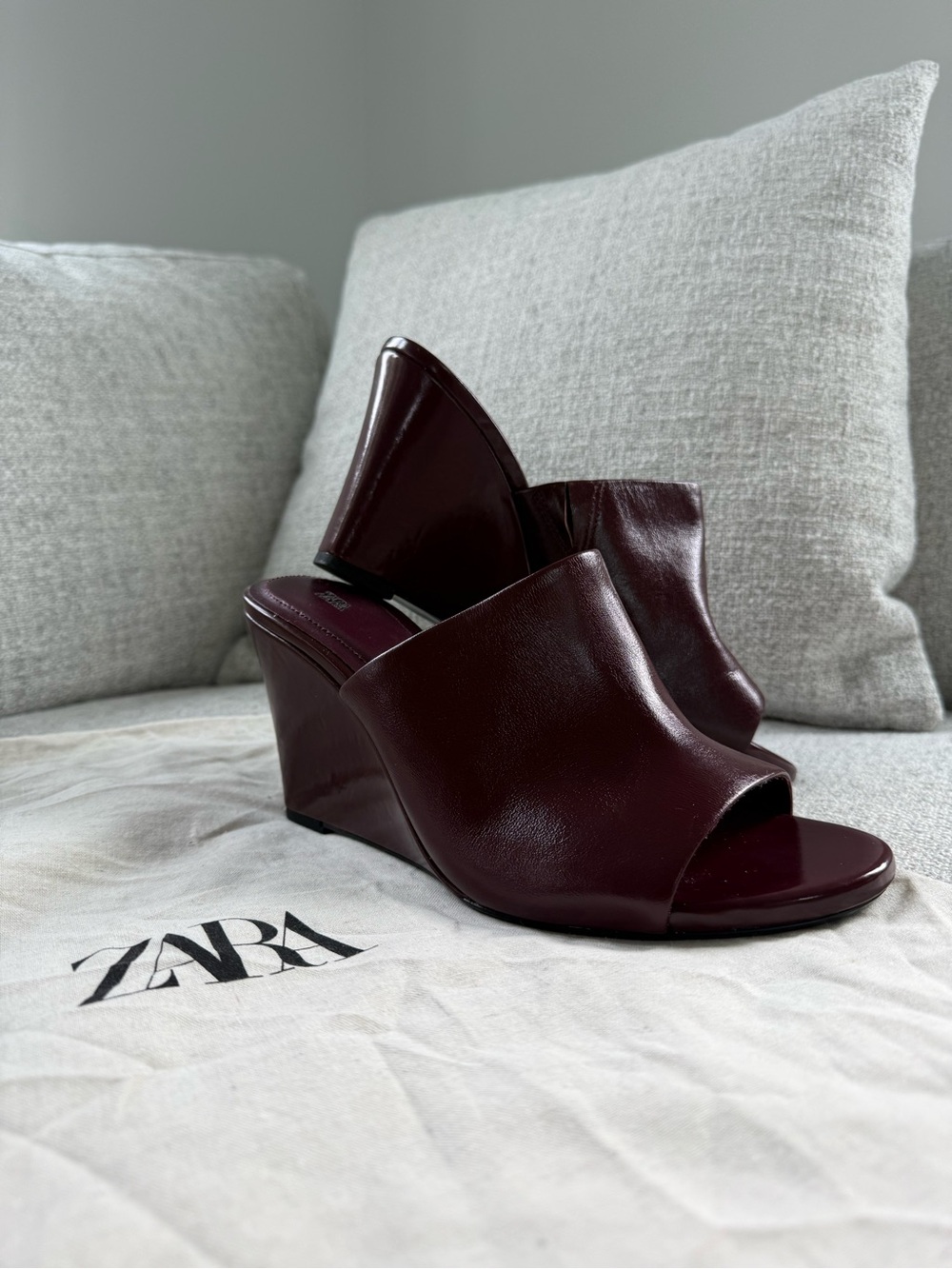 Zara Open-Toe Wedge Slides - Burgundy - Picture 6 of 13
